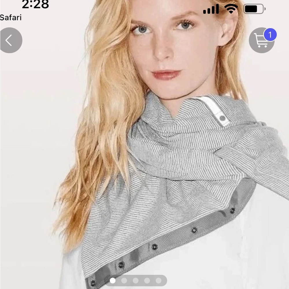 Lululemon scarf